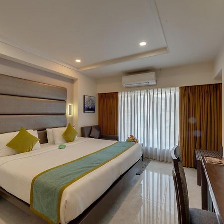 Hotel Suba Galaxy Mumbai Bombaim Exterior foto
