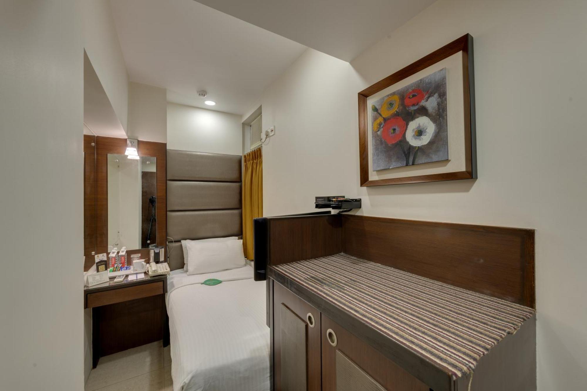 Hotel Suba Galaxy Mumbai Bombaim Exterior foto