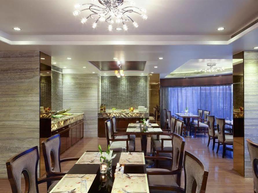Hotel Suba Galaxy Mumbai Bombaim Exterior foto